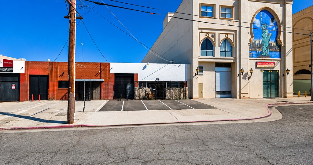 785 E 14th St, Los Angeles, CA à louer Photo principale– Image 1 sur 3