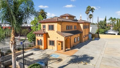 447 N Prairie Ave, Inglewood, CA à louer Photo de l’immeuble– Image 1 sur 31