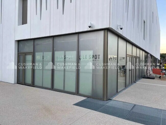 Plus de détails pour 756 Avenue Emile Bodin, La Ciotat - Bureau à vendre