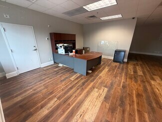 Plus de détails pour 2400 Lime Kiln Ln, Louisville, KY - Bureau à louer