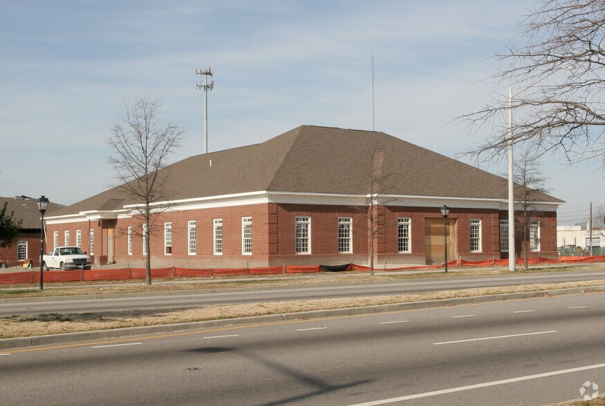 1751 Church St, Norfolk, VA à vendre - Photo de l’immeuble – Image 2 sur 3