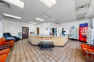 Plus de détails pour 18 W Merchants Dr, Montgomery, IL - Local commercial à vendre