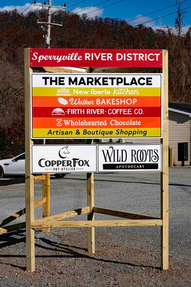 3 River Ln, Sperryville, VA à louer - Photo de l’immeuble – Image 2 sur 2