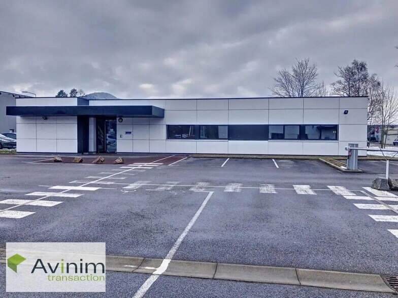 Bureau dans Saint-Dié-des-Vosges à vendre - Photo de l’immeuble – Image 1 sur 11