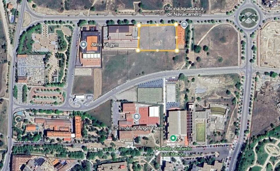 Avenida Ermita de San Juan, 58, Navalcarnero, Madrid à vendre - Photo de l’immeuble – Image 3 sur 4