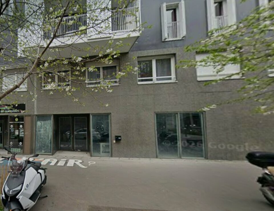Local commercial dans Saint Ouen Sur Seine à louer Photo de l’immeuble– Image 1 sur 2