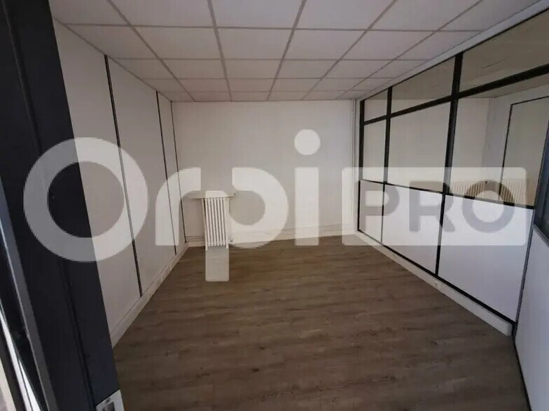 Local commercial dans Montluçon à louer - Photo intérieure – Image 3 sur 9