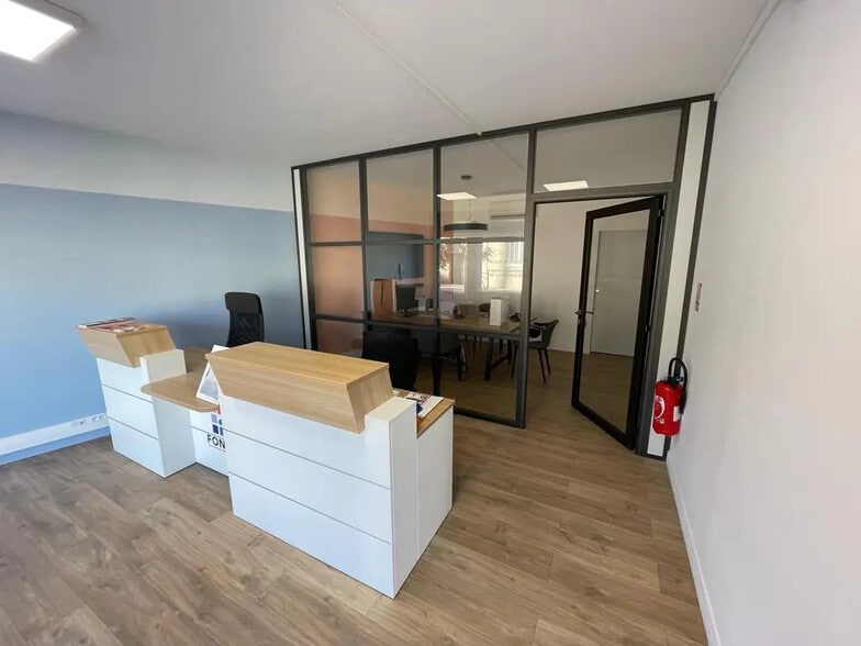 Local commercial dans Cassis à vendre - Photo intérieure – Image 3 sur 4