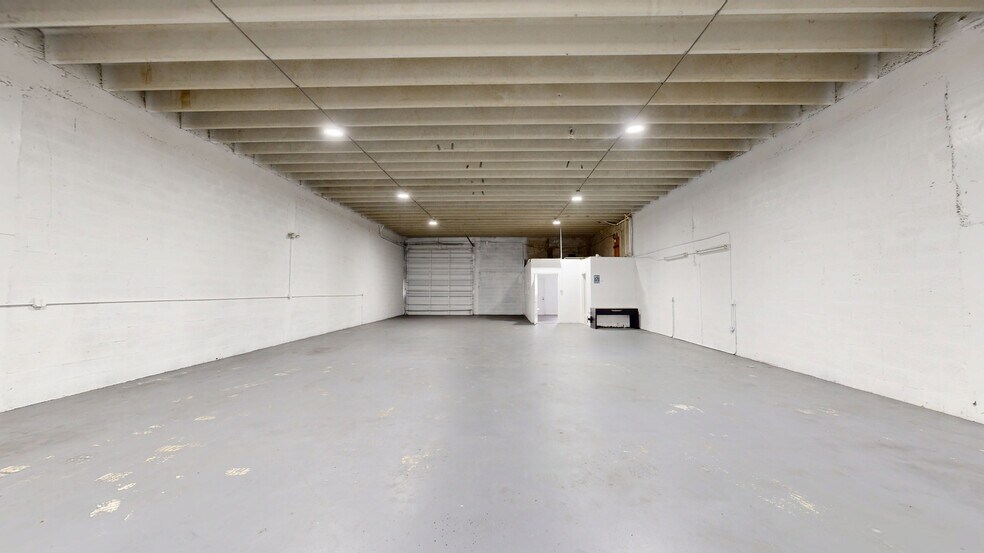 12110-12158 SW 114th Pl, Miami, FL à louer - Numérisation 3D Matterport – Image 3 sur 20