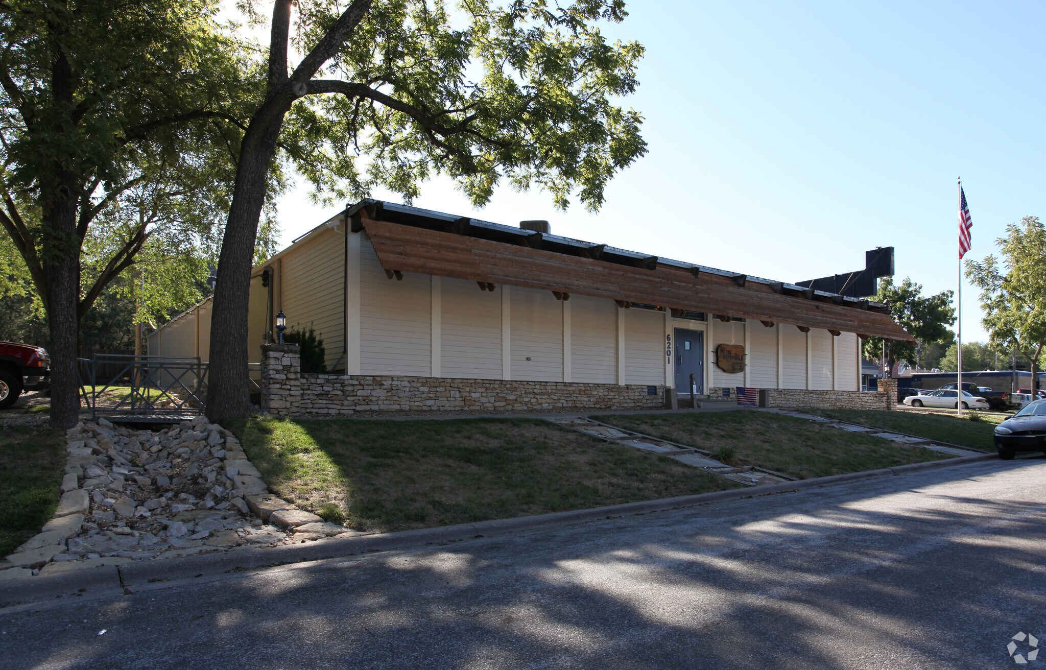 6201 Robinson St, Mission, KS à vendre Photo principale– Image 1 sur 3