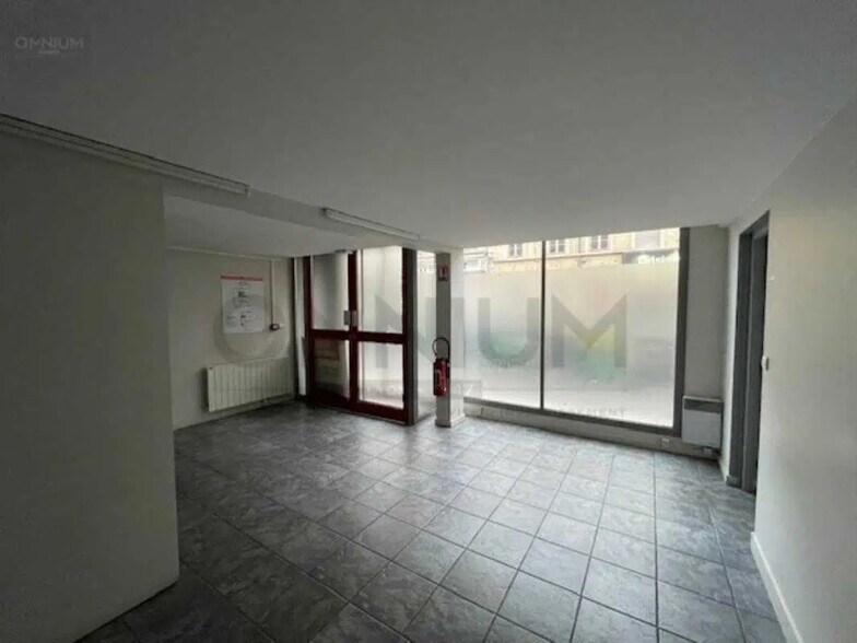 Bureau dans Lyon à louer - Photo de l’immeuble – Image 3 sur 6