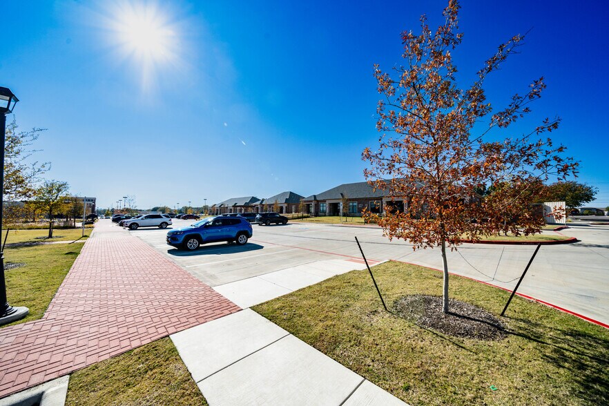 7700 Preston Rd, Frisco, TX à louer - Photo de l’immeuble – Image 3 sur 7