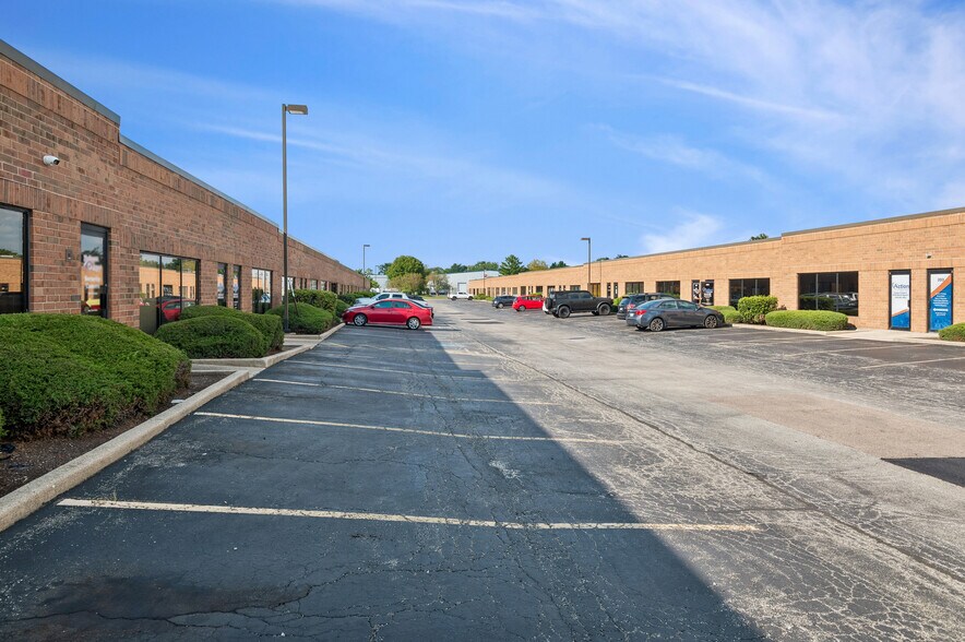 30W270 Butterfield Rd, Warrenville, IL à vendre - Photo de l’immeuble – Image 2 sur 3