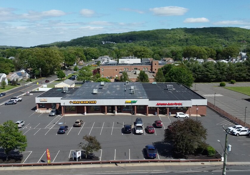 58-62 East St, Plainville, CT à vendre - Photo de l’immeuble – Image 2 sur 6