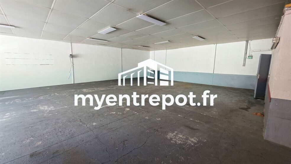 1161 Route De La Sainte Baume, Gémenos à louer - Photo intérieure – Image 2 sur 7