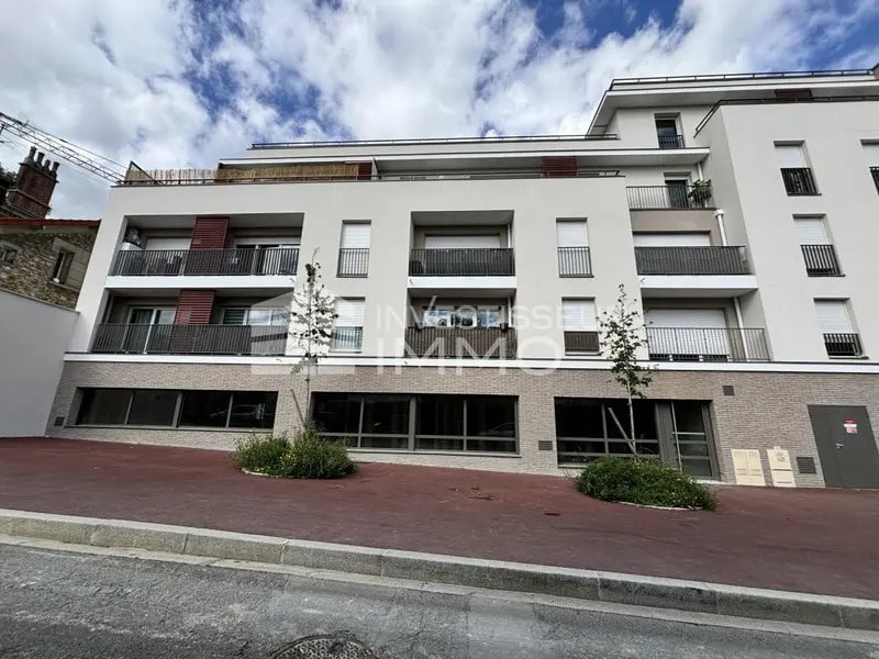 Local commercial dans Pomponne à louer Photo de l’immeuble– Image 1 sur 9