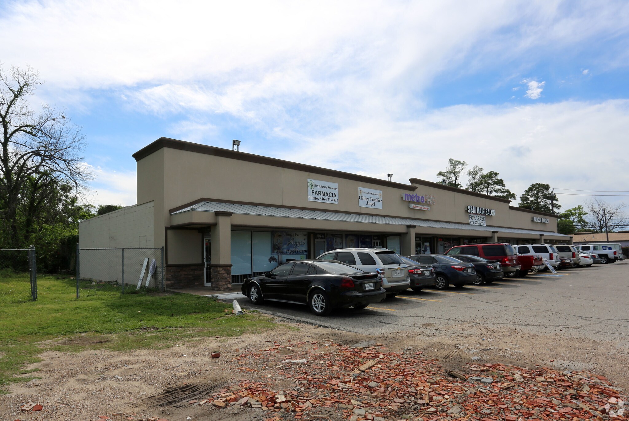2902-2916 Mangum Rd, Houston, TX à louer Photo principale– Image 1 sur 7
