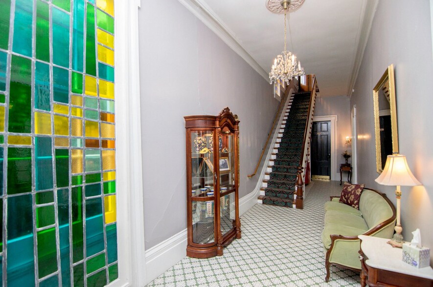 1244 Esplanade Ave, New Orleans, LA à vendre - Photo de l’immeuble – Image 2 sur 9