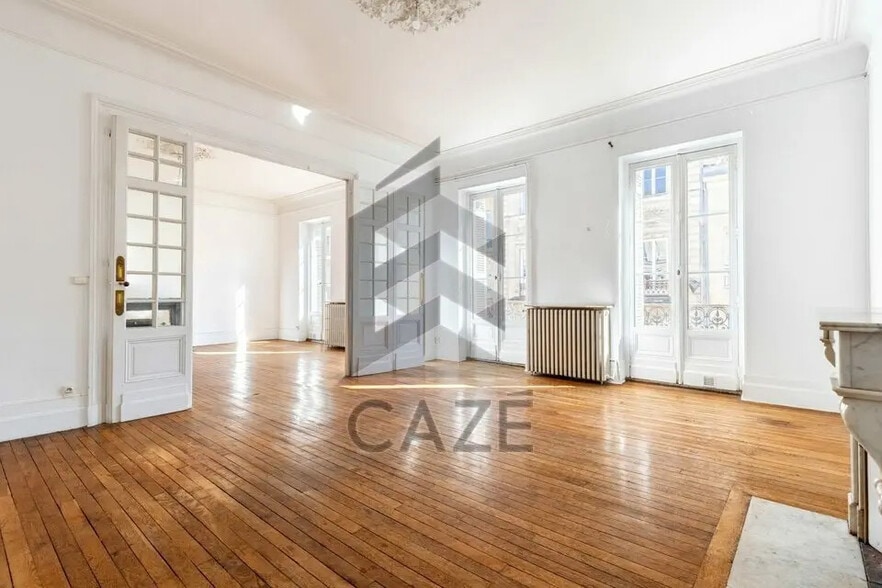 Bureau dans Bordeaux à vendre - Photo intérieure – Image 2 sur 5