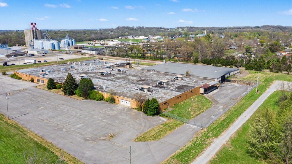 1121 Skyline Dr, Hopkinsville, KY à vendre - Photo de l’immeuble – Image 3 sur 20