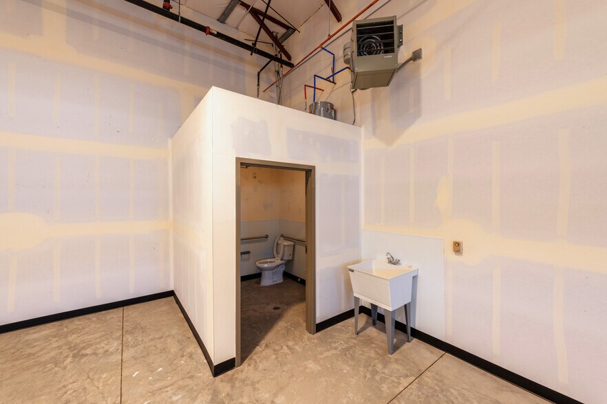 5146 Liberator Drie dr, Kearns, UT à louer - Photo de l’immeuble – Image 3 sur 3