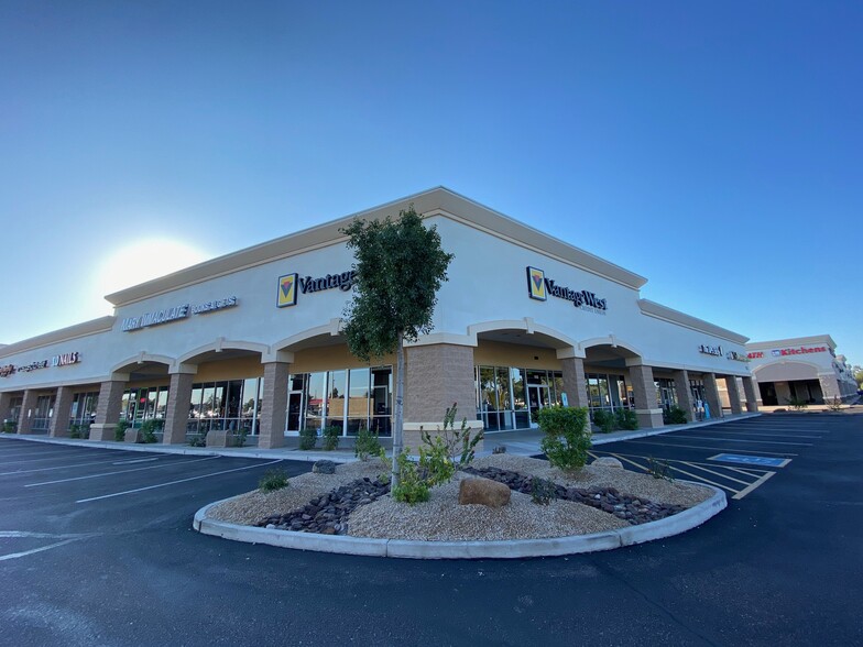 1951 W Baseline Rd, Mesa, AZ à louer - Photo de l’immeuble – Image 1 sur 15