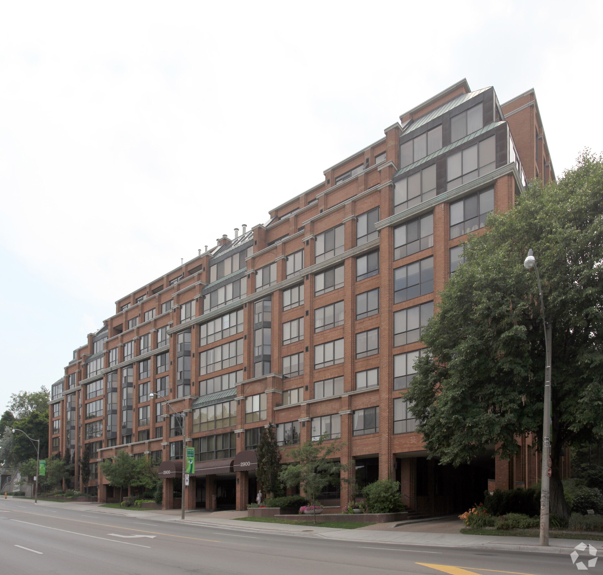 2900 Yonge St, Toronto, ON à vendre Photo principale– Image 1 sur 4