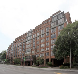 Plus de détails pour 2900 Yonge St, Toronto, ON - Logement à vendre