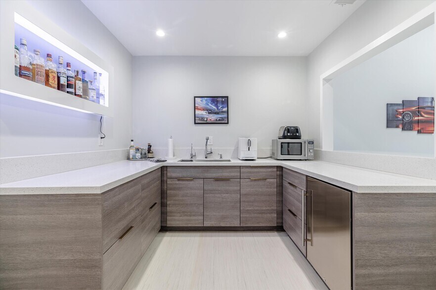 2471 Autumnvale Dr, San Jose, CA à vendre - Photo intérieure – Image 2 sur 9