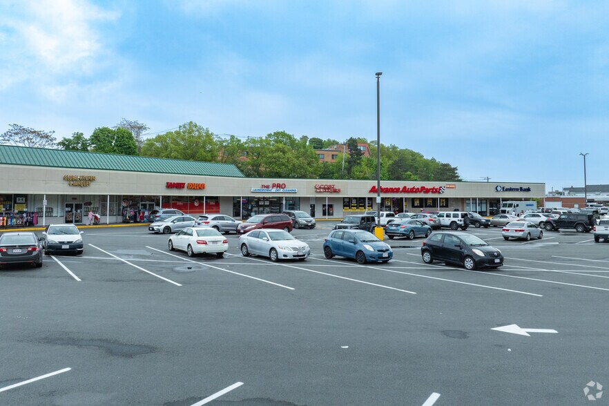 126-152 Boston St, Lynn, MA à louer - Photo de l’immeuble – Image 2 sur 2