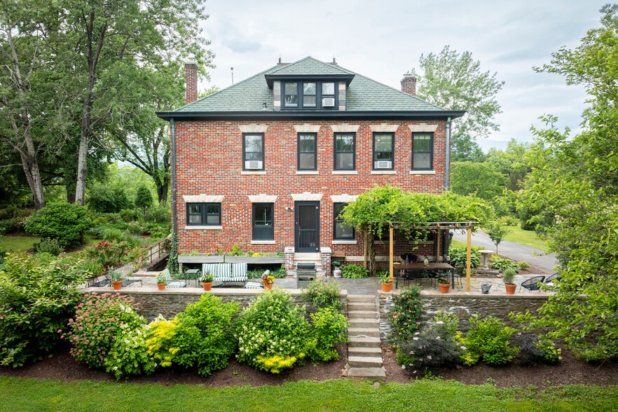 4170 Rte 9W, Saugerties, NY à vendre - Photo de l’immeuble – Image 2 sur 45