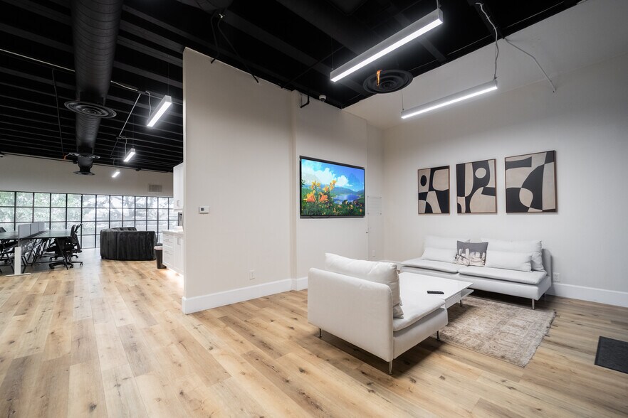 3505 Cadillac Ave, Costa Mesa, CA à louer - Photo de l’immeuble – Image 1 sur 46