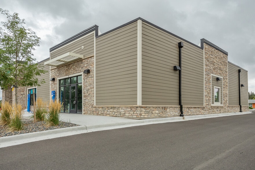 3435 College Dr, Cheyenne, WY à louer - Photo principale – Image 1 sur 21