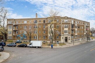 Plus de détails pour 5556 Ch De La Côte-Saint-Luc, Montréal, QC - Logement à vendre