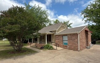 Plus de détails pour 902 W Pearl St, Granbury, TX - Bureau à louer