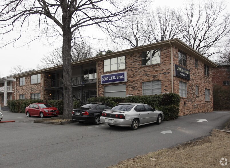 5000 John F Kennedy Blvd, North Little Rock, AR à louer - Photo de l’immeuble – Image 2 sur 5