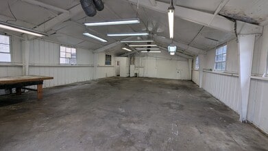 15976 E 14th St, San Leandro, CA à louer Photo intérieure– Image 2 sur 6