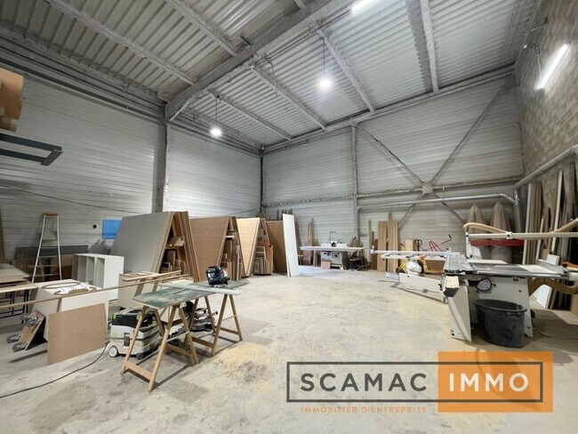 Plus de détails pour Industriel/Logistique à louer