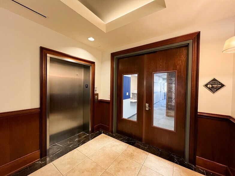 7780 Brier Creek Pky, Raleigh, NC à vendre - Photo intérieure – Image 2 sur 7