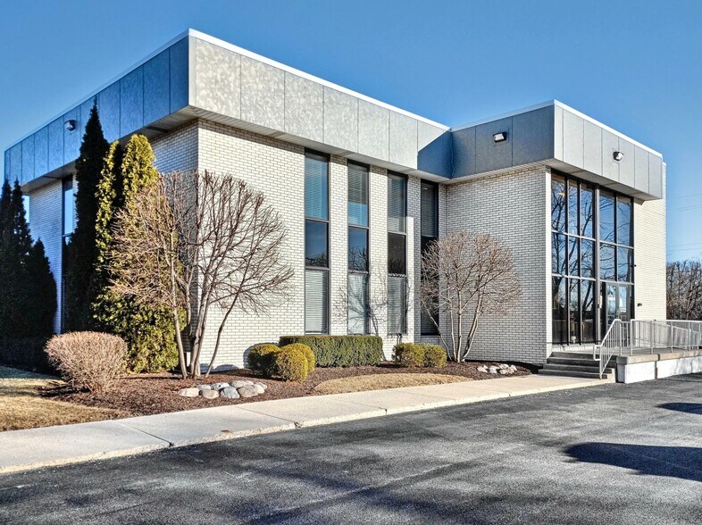 2435 W Glenwood Ave, Joliet, IL à vendre - Photo de l’immeuble – Image 2 sur 12