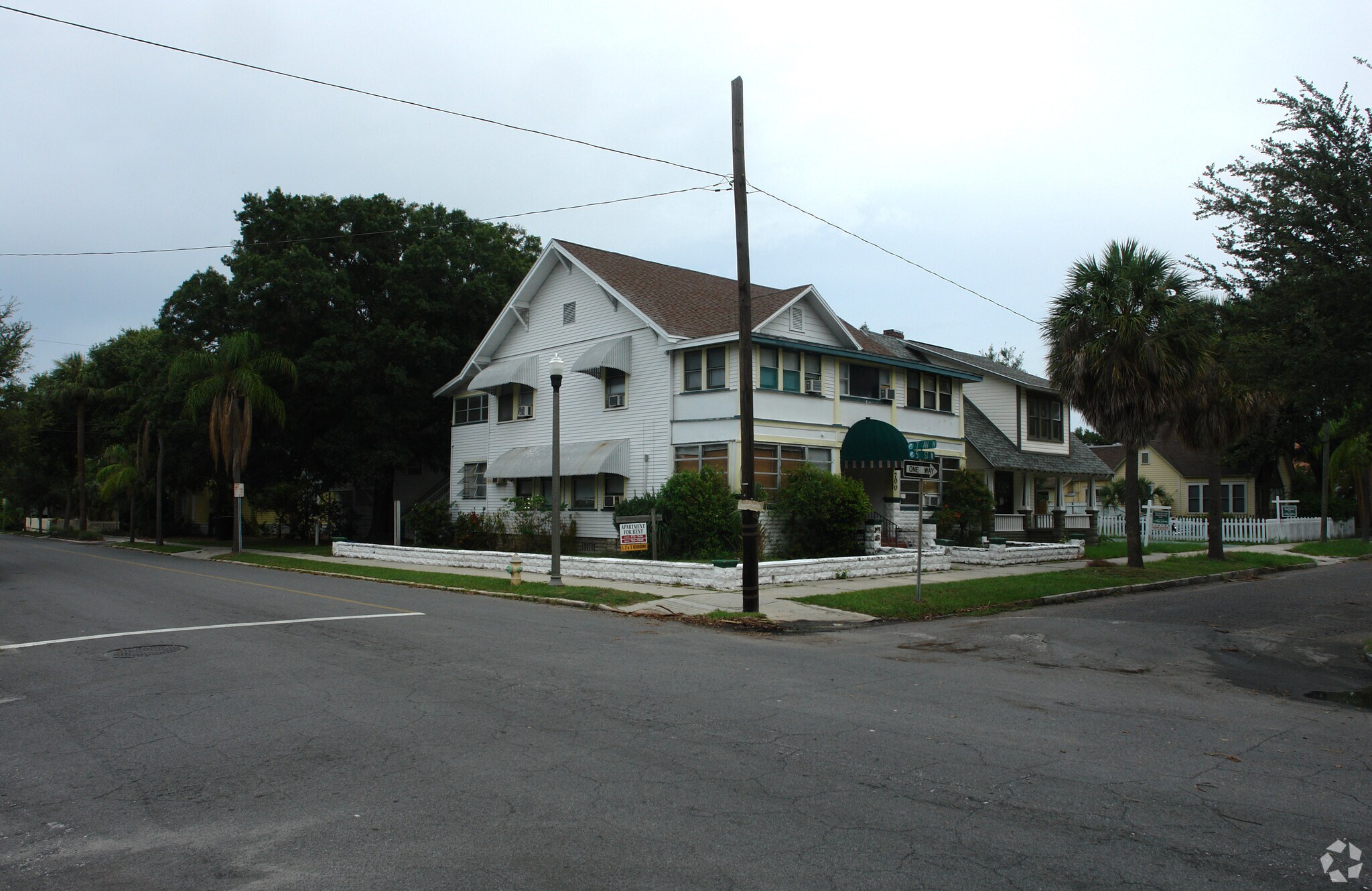 700 5th St N, Saint Petersburg, FL à vendre Photo principale– Image 1 sur 5