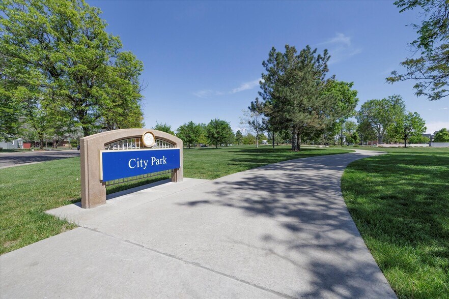 1923 Dallas St, Aurora, CO à vendre - Photo de l’immeuble – Image 3 sur 34