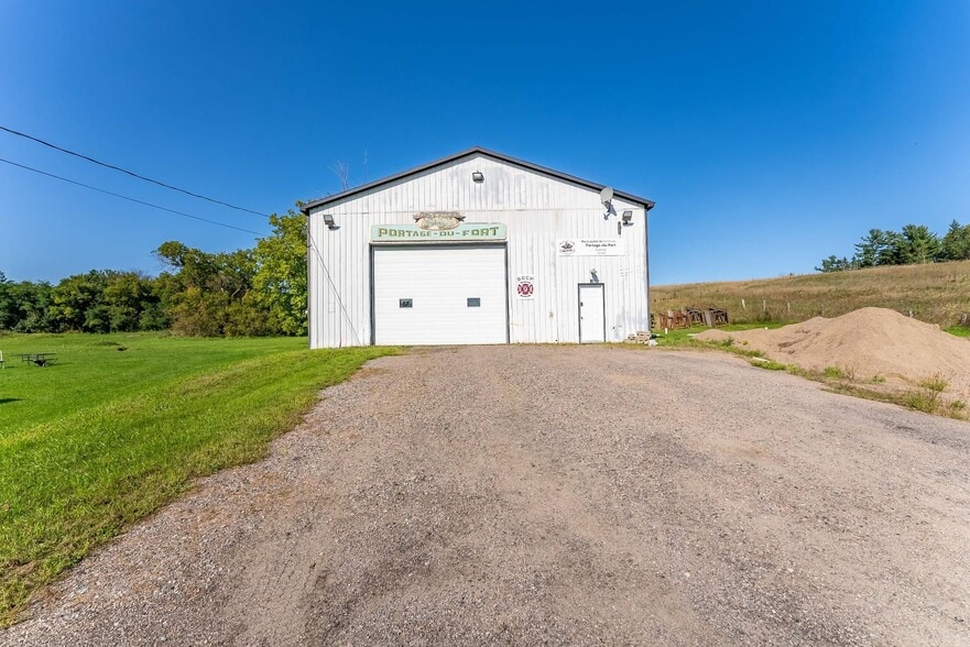 18 Rue De Clarendon, Portage-du-fort, QC à vendre - Photo de l’immeuble – Image 2 sur 6