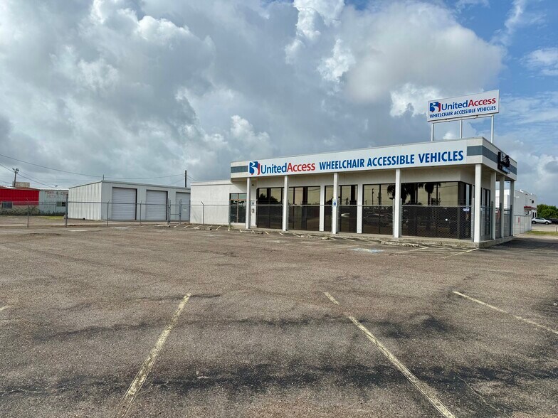 2201 Gollihar Rd, Corpus Christi, TX à vendre - Photo de l’immeuble – Image 1 sur 7