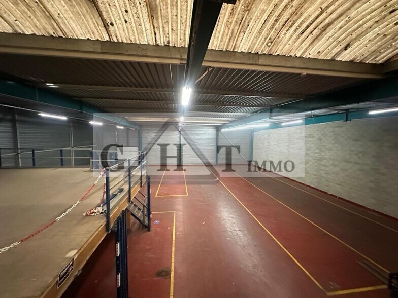 Industriel/Logistique dans Lisses à vendre - Photo intérieure – Image 2 sur 13