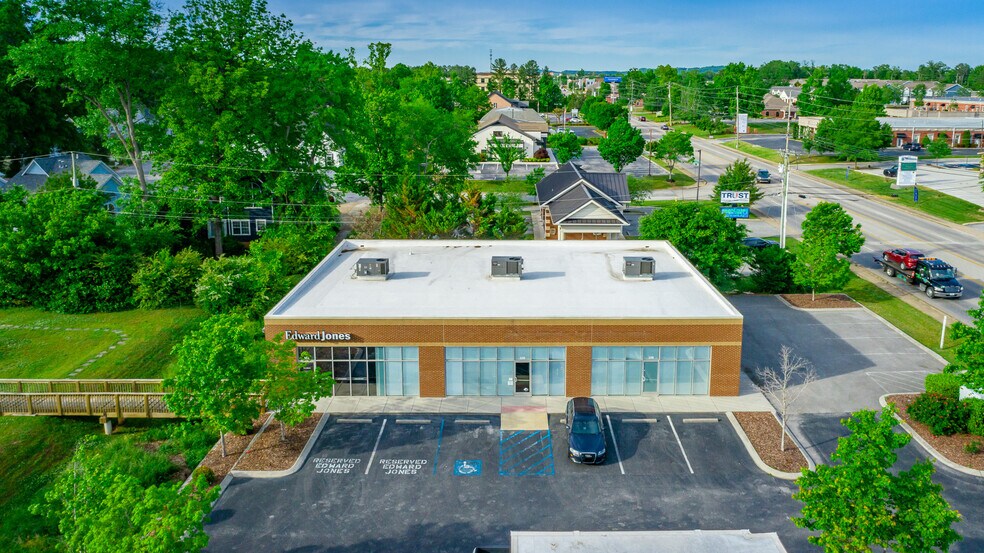 1525 Gunbarrel, Chattanooga, TN à louer - Photo de l’immeuble – Image 2 sur 13