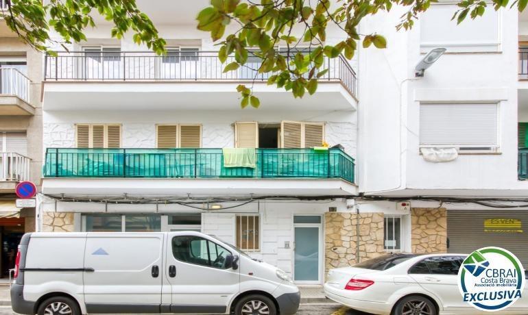 Immeuble residentiel dans Roses, Gerona à vendre - Photo de l’immeuble – Image 3 sur 4