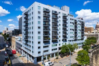 Plus de détails pour 800 Brazos St, Austin, TX - Logement à vendre