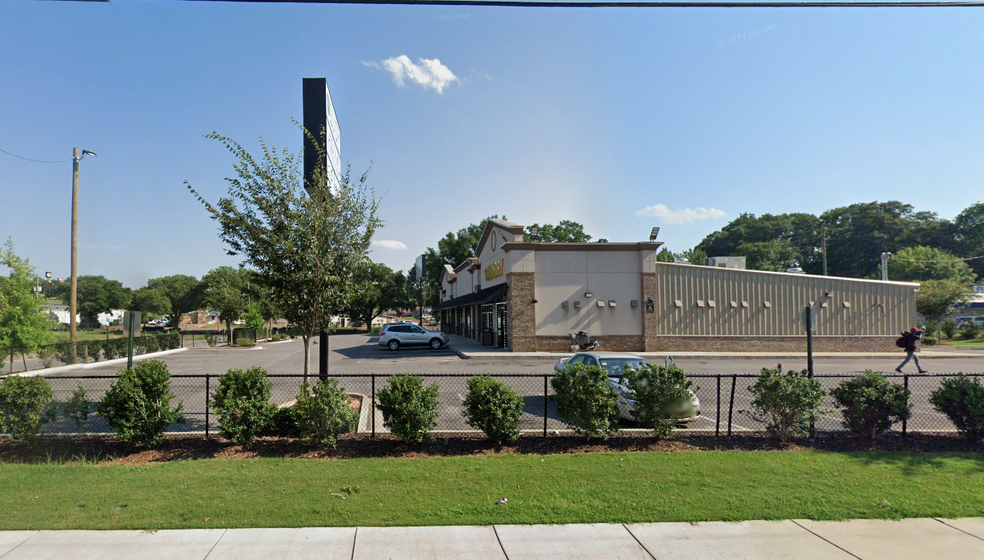 2720 Poplar St, Montgomery, AL à louer - Photo de l’immeuble – Image 2 sur 4