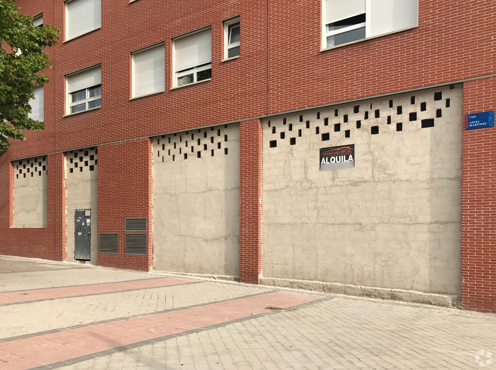 Local commercial dans Leganés, Madrid à louer Photo intérieure– Image 1 sur 5